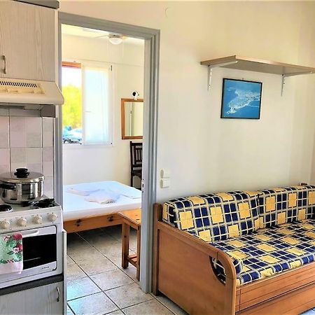 Mythos Suites-Apollo Apartment メトーニ エクステリア 写真