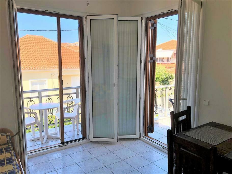 Mythos Suites-Apollo Apartment メトーニ エクステリア 写真